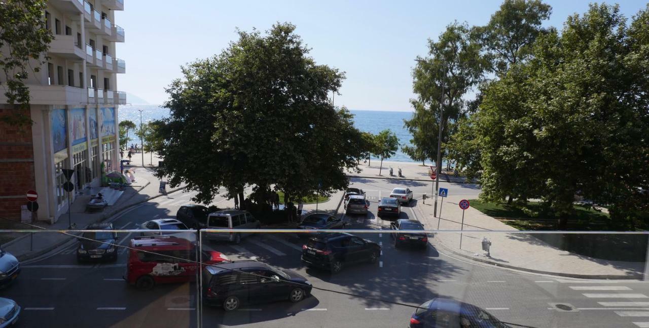 H&M Hotel B&B Vlorë Exterior foto